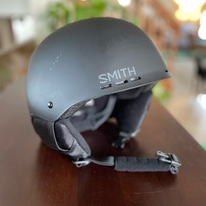 Smith Holt Snow Helmet